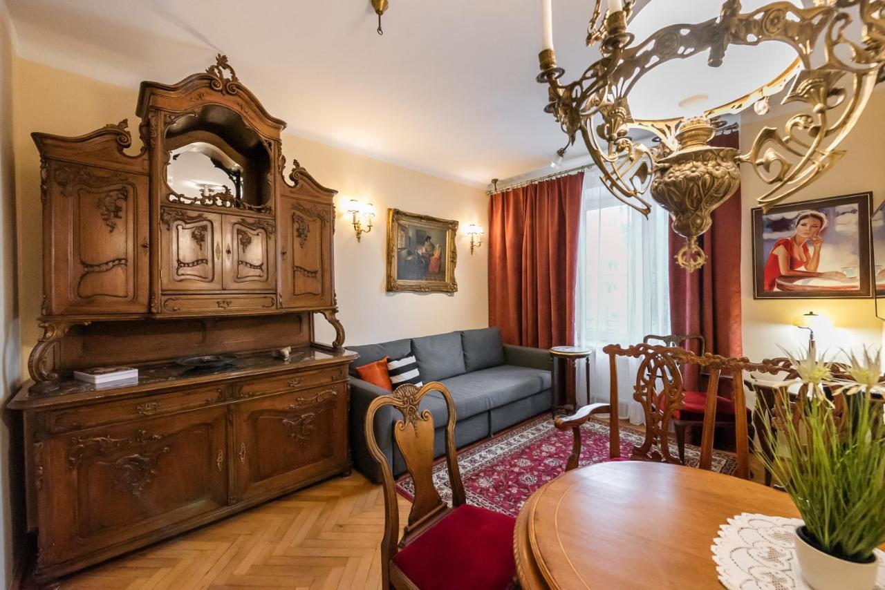Downtown Antique Apartment Warszawa Exteriör bild